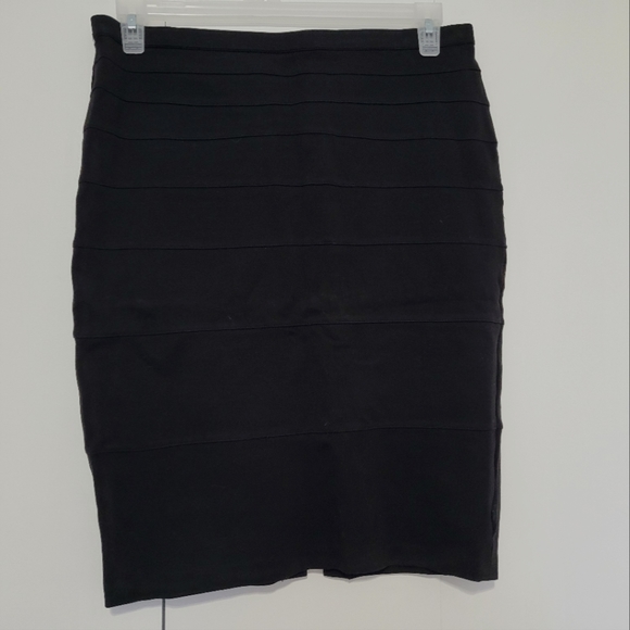 Black Midi Bodycon Skirt, Tiered Panels, Like new - Picture 1 of 4